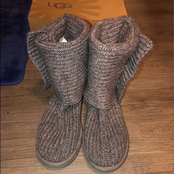 Ugg Classic Cardy Boots - Picture 5 of 5